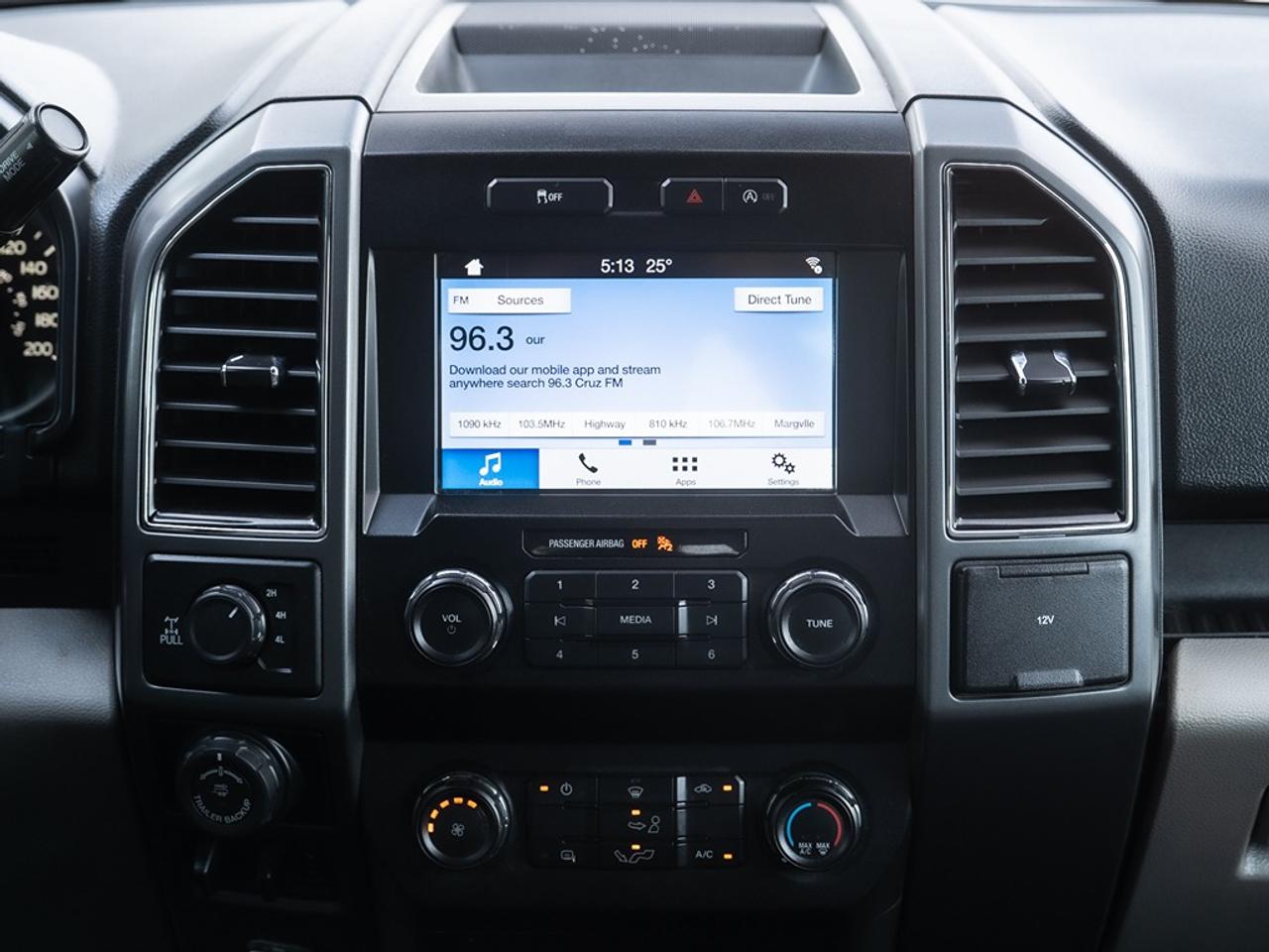 2019 Ford F-150 XLT 4WD SuperCrew 6.5' Box Photo8