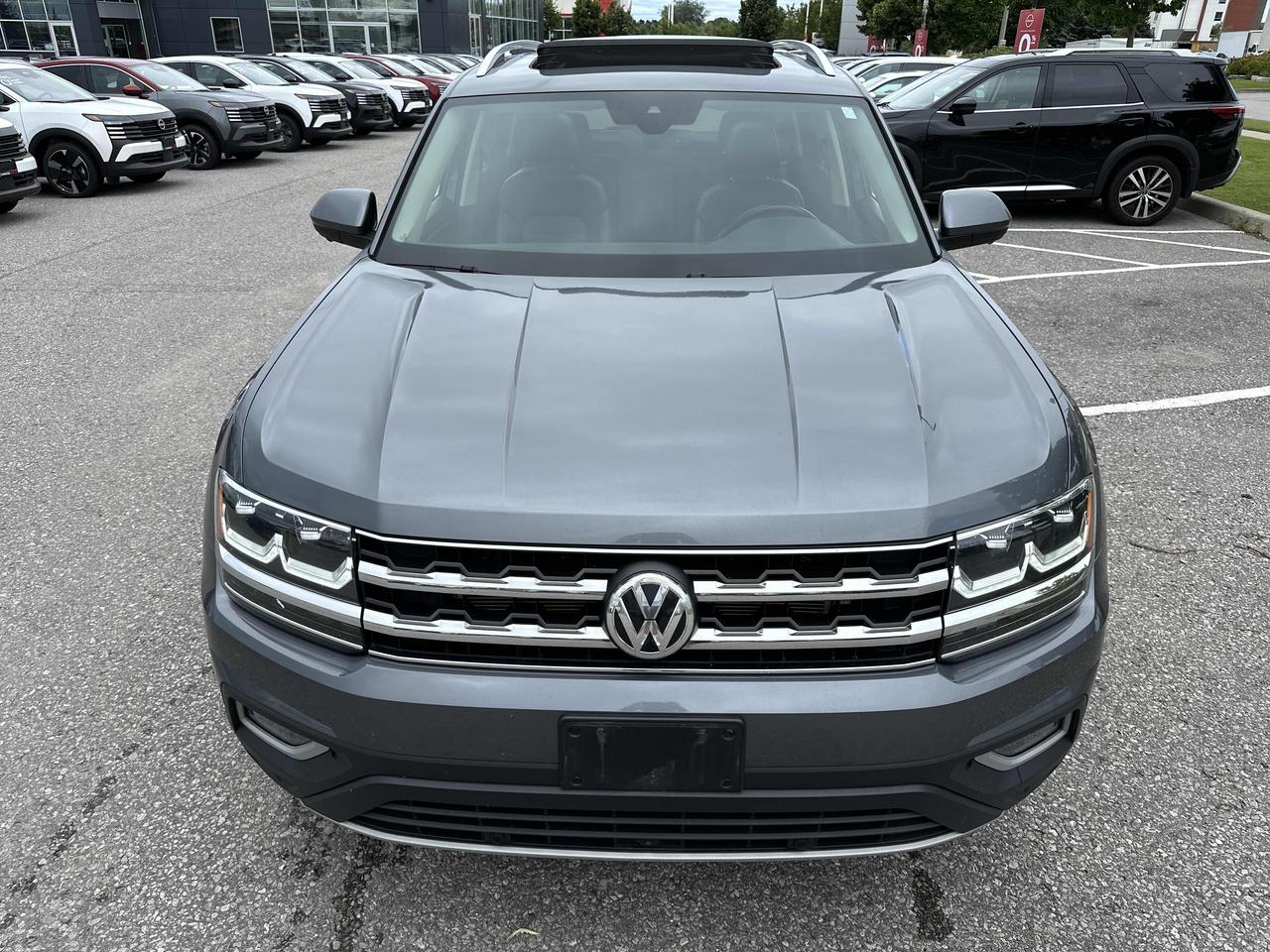 2019 Volkswagen Atlas Execline | AWD | 7 Seater | Clean Carfax & Service Photo16