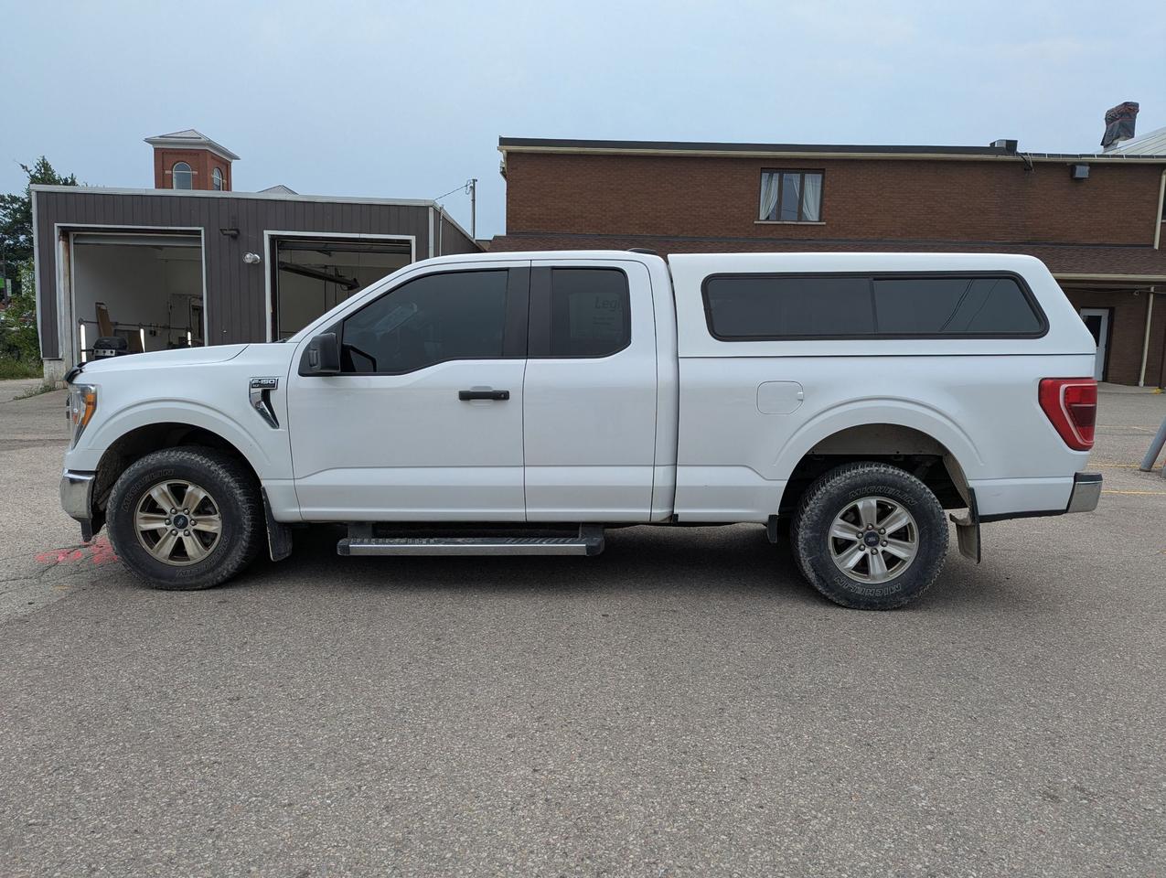 2021 Ford F-150 XLT 4WD SuperCab 6.5' Box Photo2