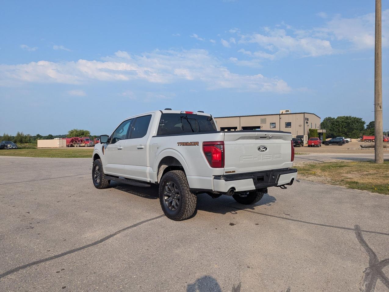 2026 Ford F-150 Tremor SuperCrew 401A 4x4 Photo3