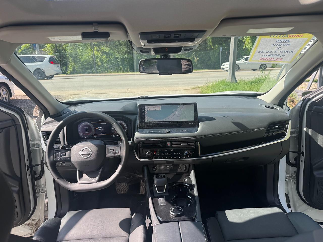 2025 Nissan Rogue SL Photo