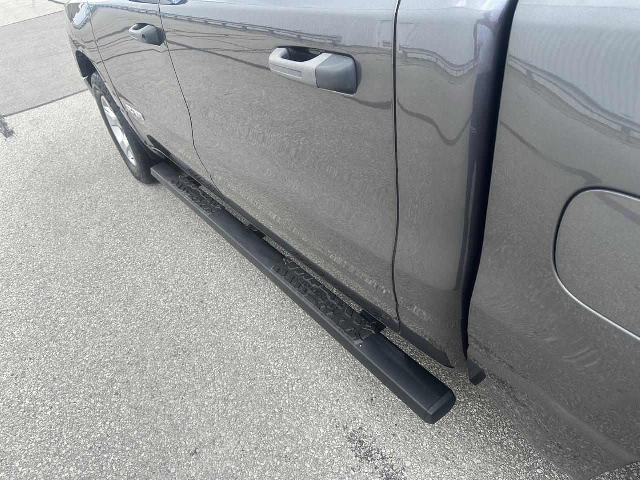 2020 RAM 1500 Tradesman 4x4 Crew Cab 5.7 Hemi Photo