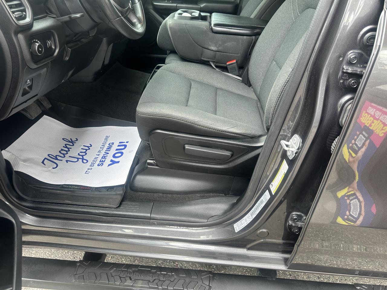 2020 RAM 1500 Tradesman 4x4 Crew Cab 5.7 Hemi Photo