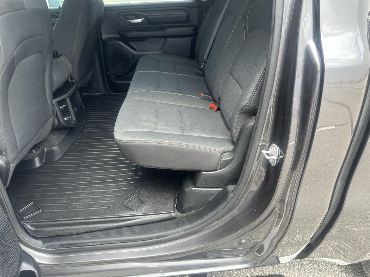 2020 RAM 1500 Tradesman 4x4 Crew Cab 5.7 Hemi Photo
