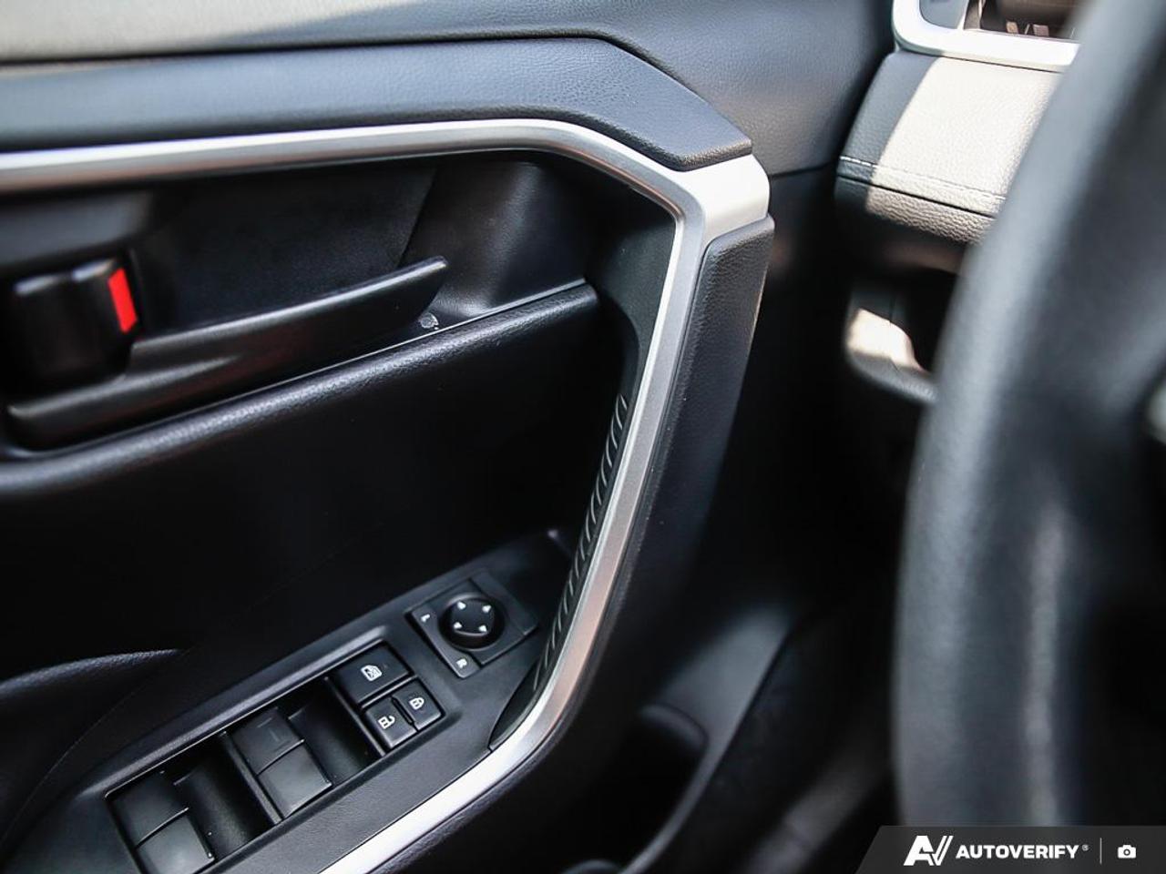 2021 Toyota RAV4 LE, AWD, LOW KM'S, ECO/SPORT, H/SEATS, R/V CAM - Photo #17