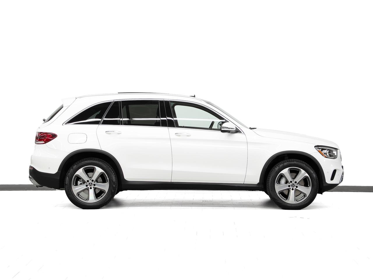 2022 Mercedes-Benz GLC-Class 300 4MATIC | Nav | Leather | Panoroof | CarPlay Photo3