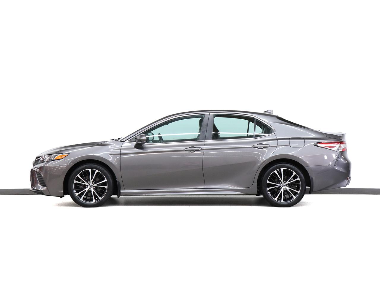 2023 Toyota Camry SE HYBRID | Leather | Heated Seats | BSM | CarPlay