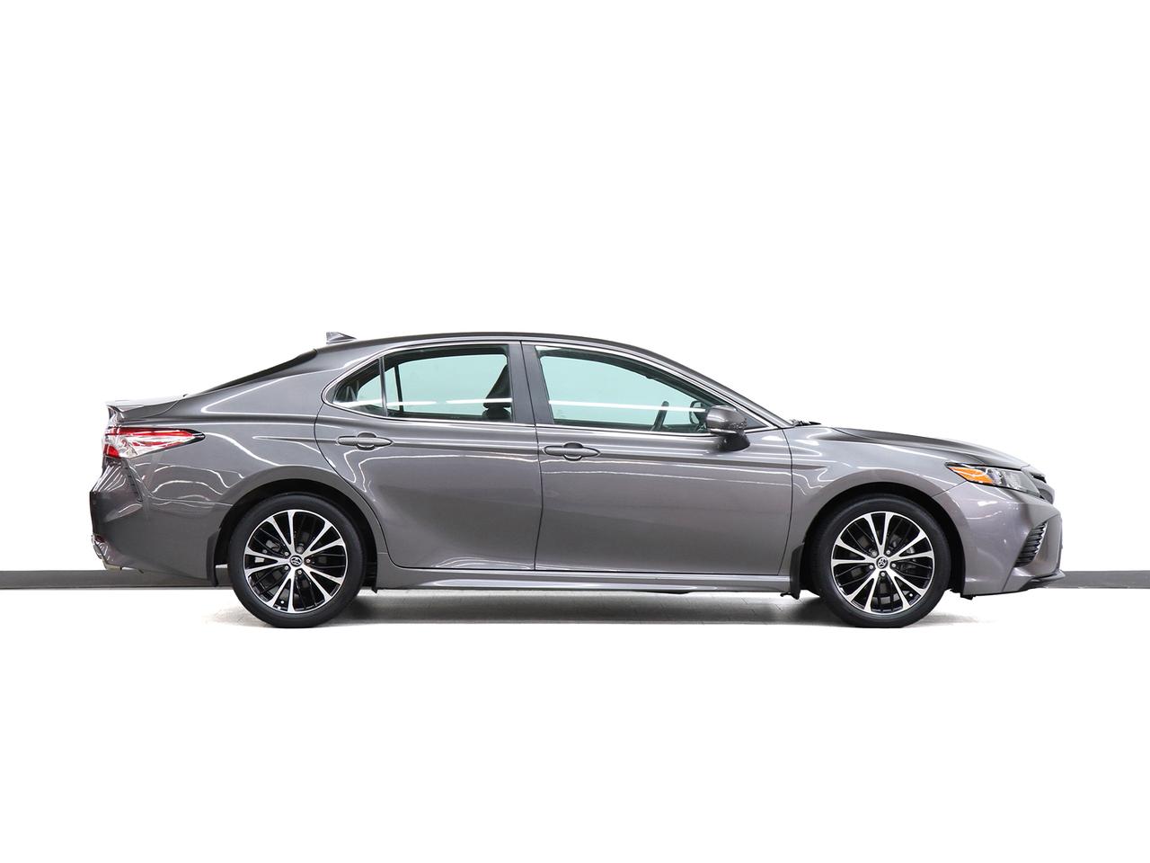 2023 Toyota Camry SE HYBRID | Leather | Heated Seats | BSM | CarPlay