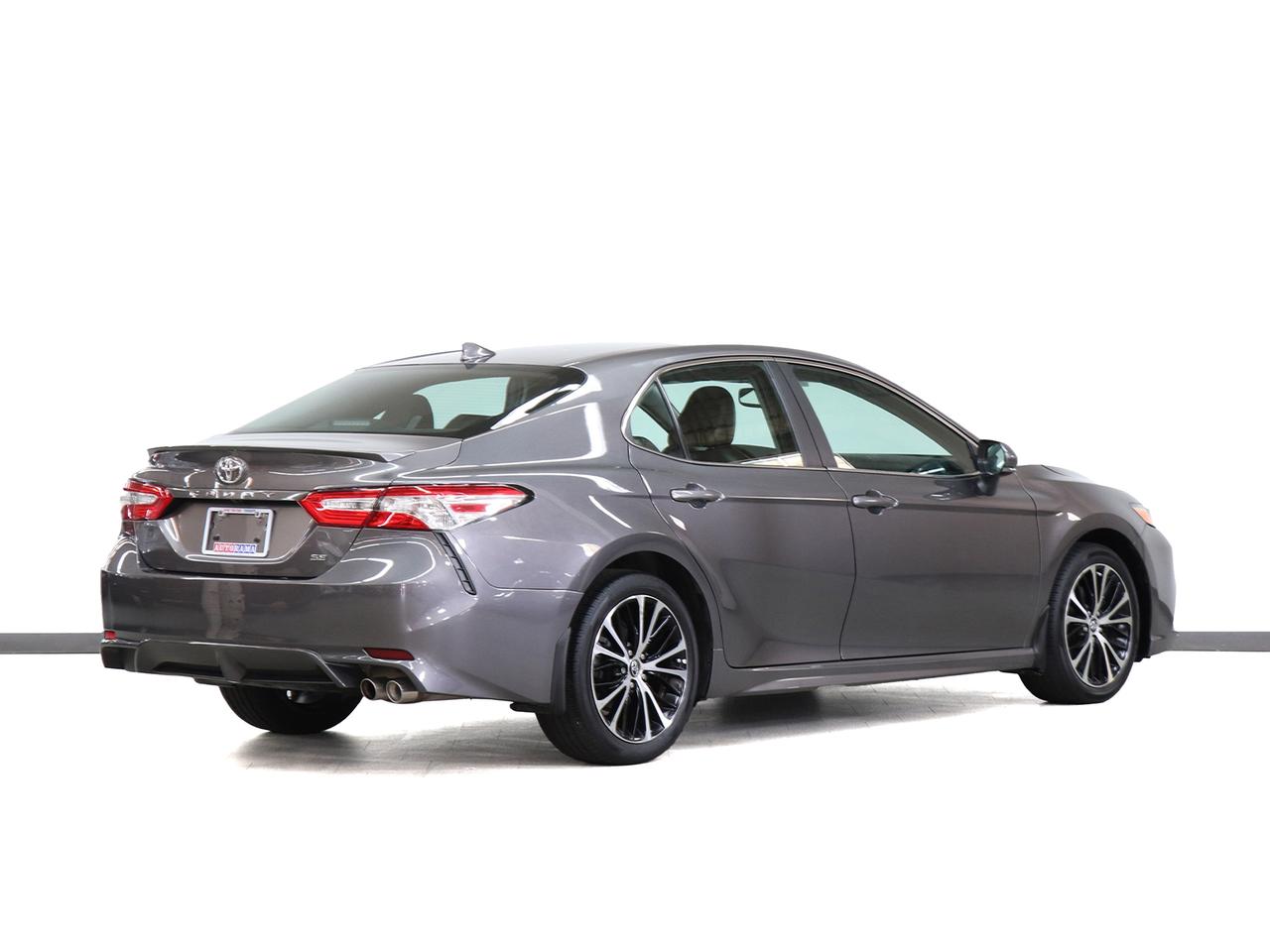 2023 Toyota Camry SE HYBRID | Leather | Heated Seats | BSM | CarPlay