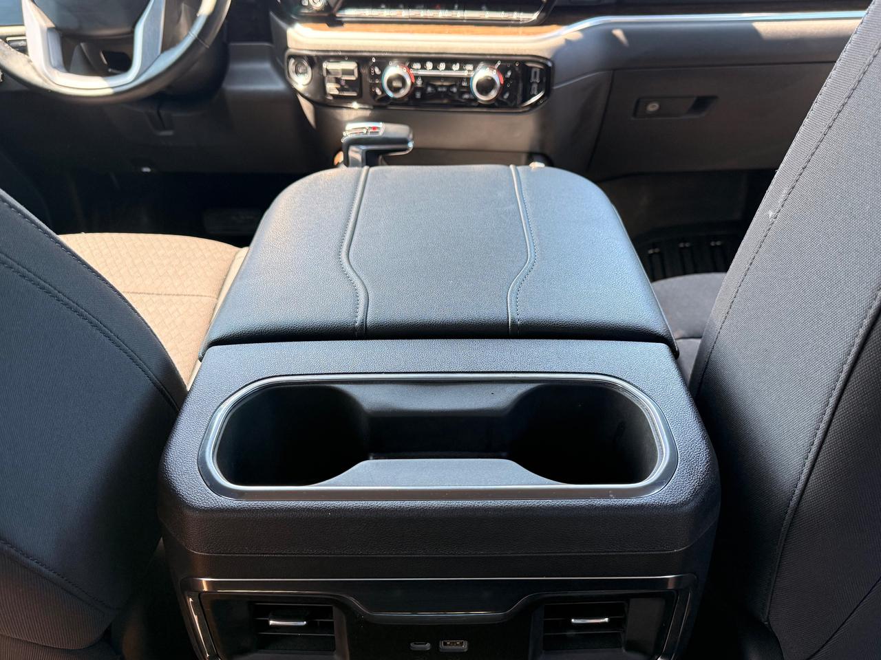 2024 GMC Sierra 1500 ELEVATION Photo