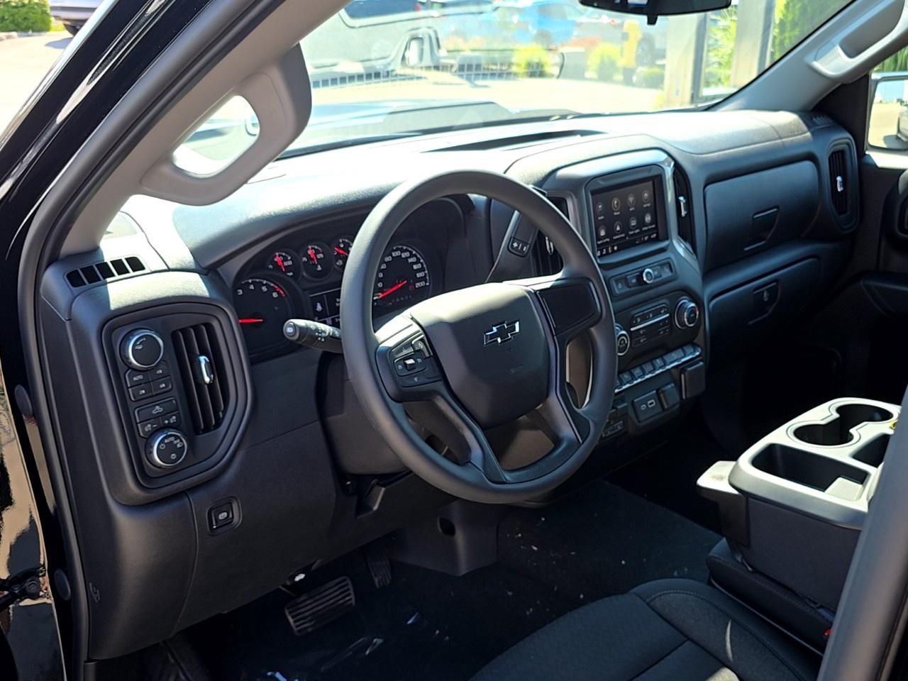 2026 Chevrolet Silverado 1500 Crew Cab Short Box 4-Wheel Drive Custom Trail Boss Photo