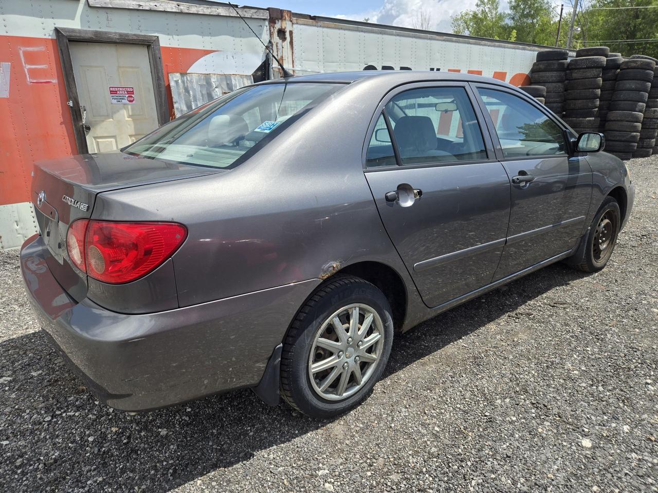 2006 Toyota Corolla CE Photo