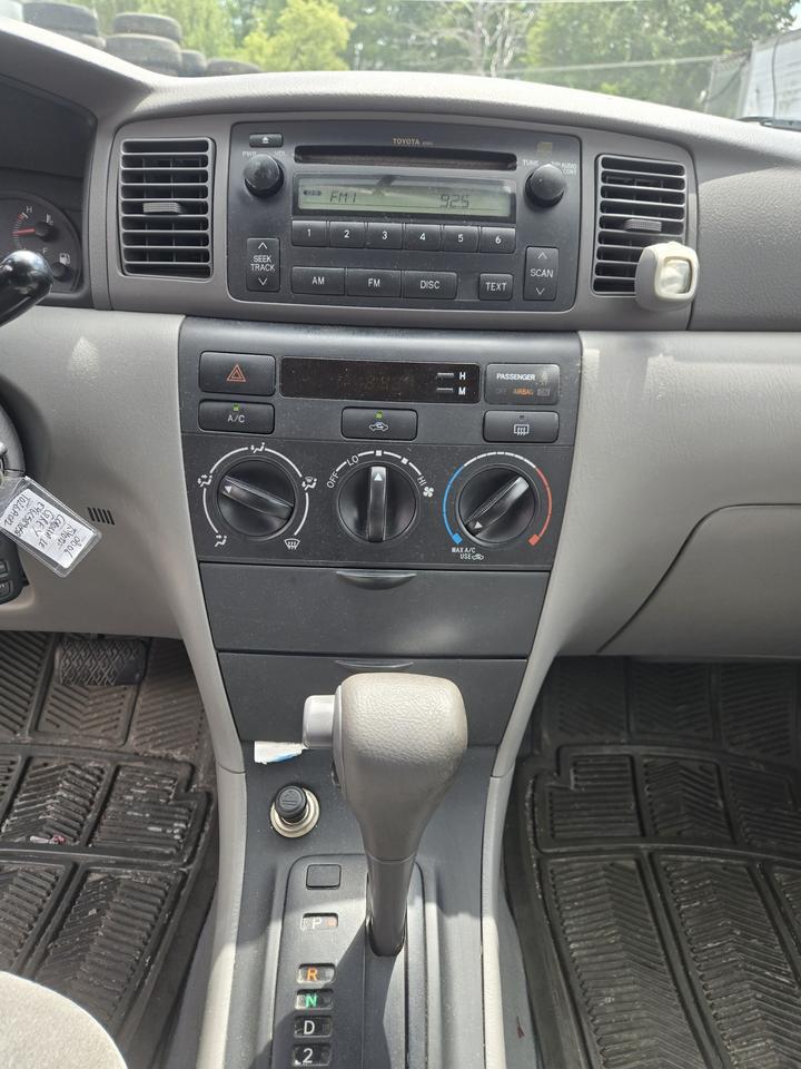 2006 Toyota Corolla CE Photo