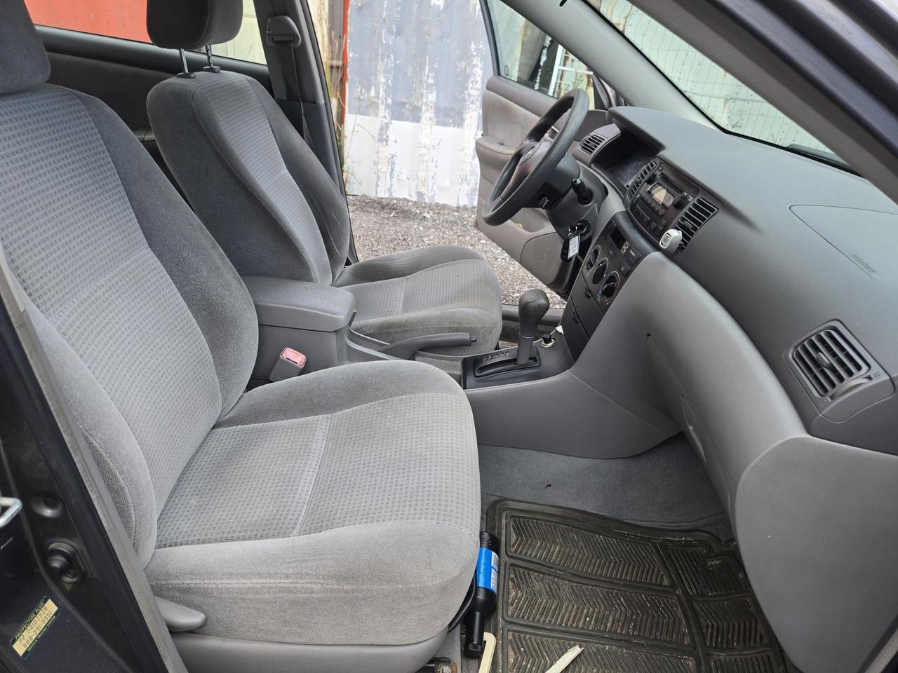 2006 Toyota Corolla CE Photo