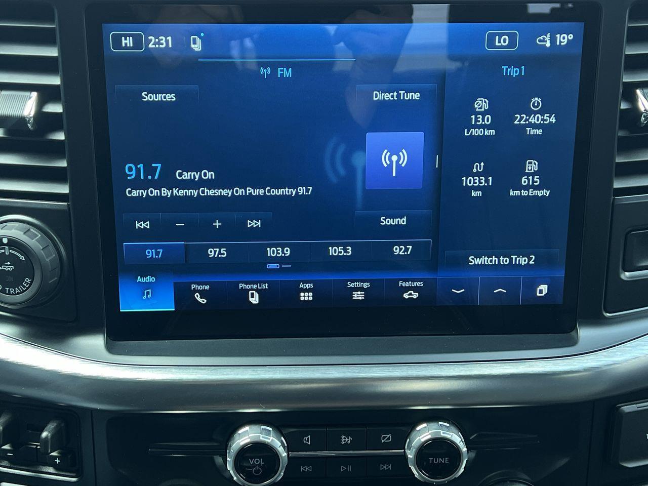2022 Ford F-150 Lariat 4X4, HEATED/COOLED LEATHER SEATS, POWER TAILGATE, BACK UP CAM, CRUISE CONTROL, POWER FOLDING MIRRORS Photo