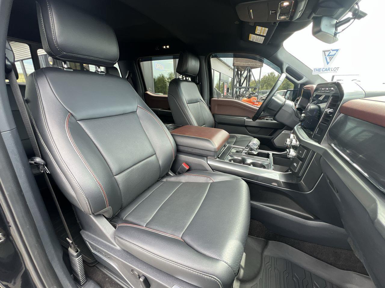 2022 Ford F-150 Lariat 4X4, HEATED/COOLED LEATHER SEATS, POWER TAILGATE, BACK UP CAM, CRUISE CONTROL, POWER FOLDING MIRRORS Photo