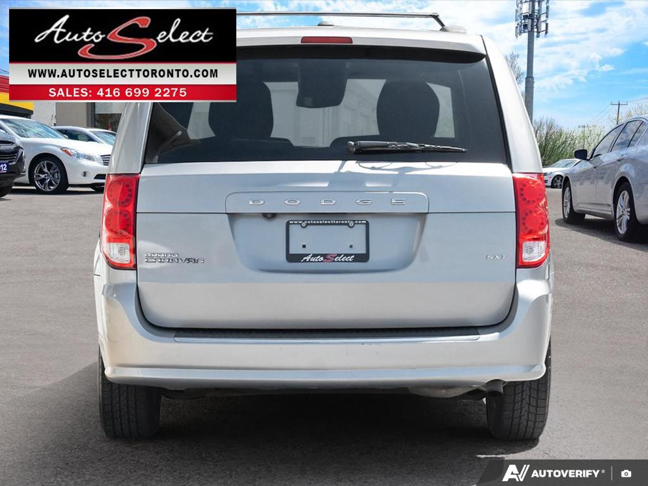 2016 Dodge Grand Caravan SXT DVD Entertainment Pkg - 7 Seater - Well Maintained Photo4