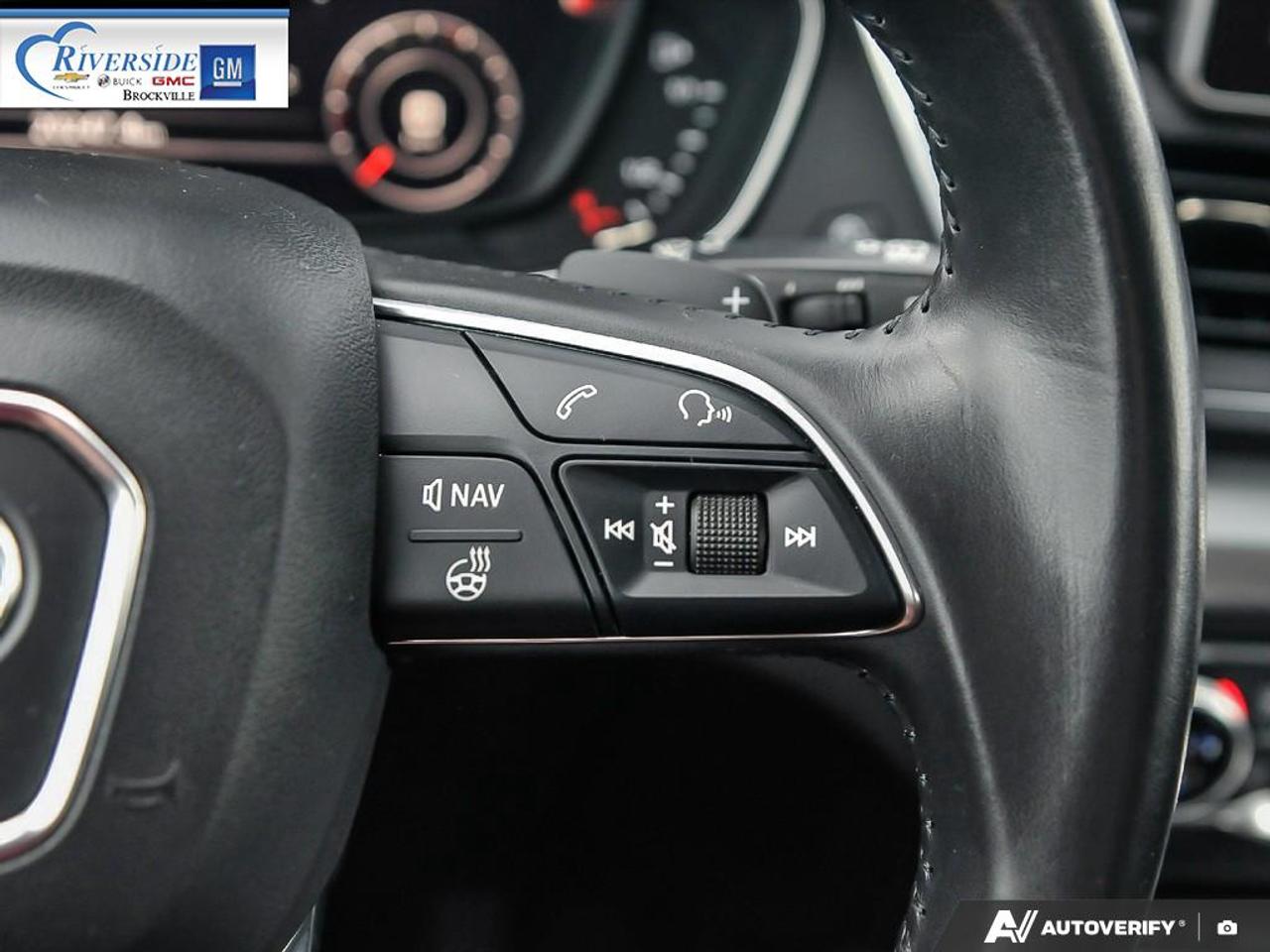 2020 Audi Q5 45 Progressiv Photo