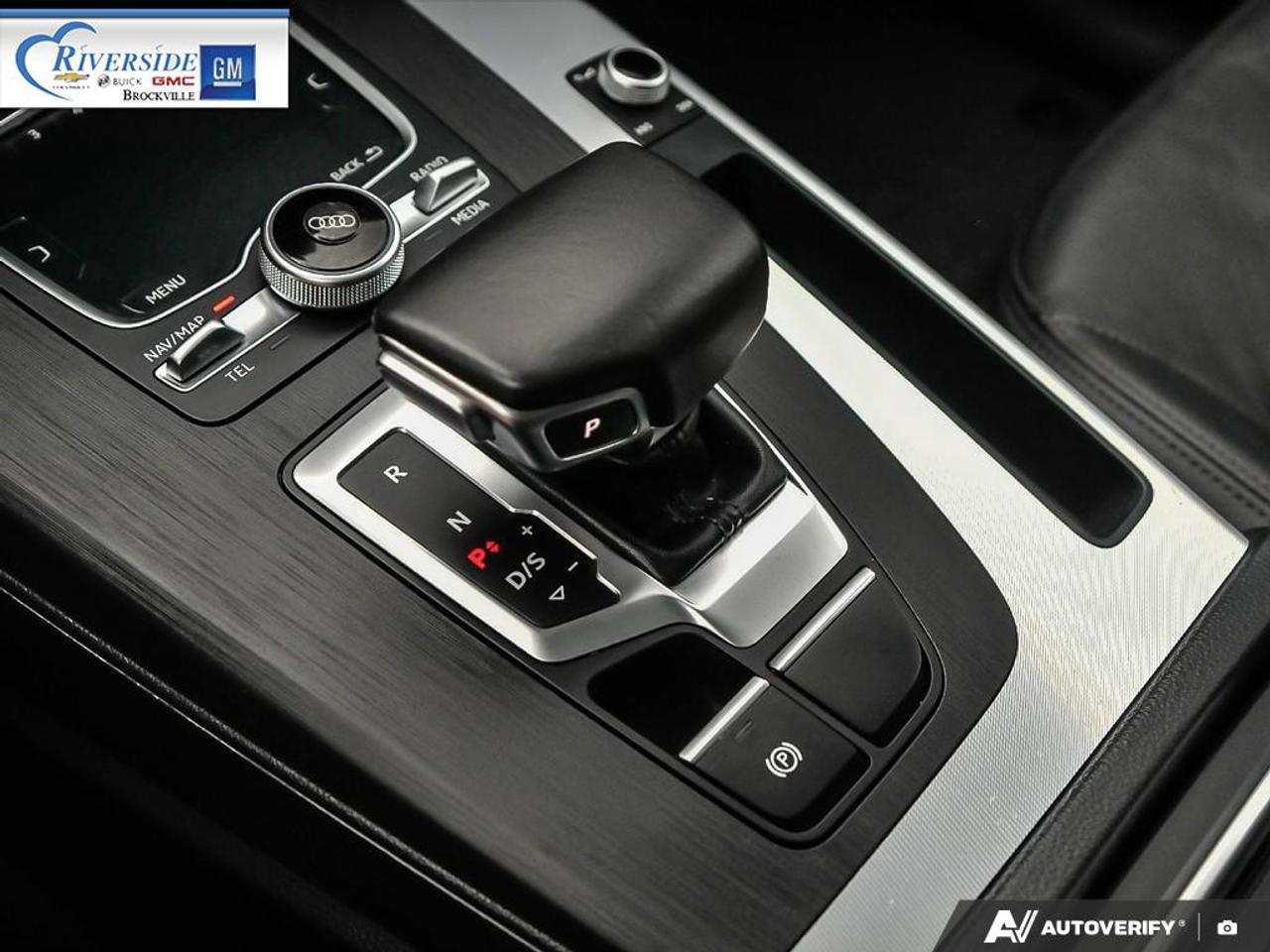 2020 Audi Q5 45 Progressiv Photo