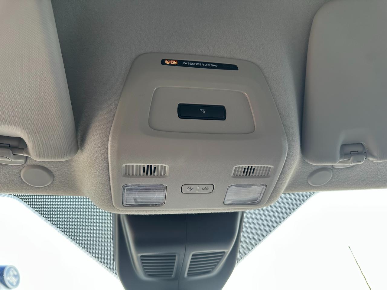 2024 Ford Transit Cargo Van T250 Medium Roof Cargo RWD Photo