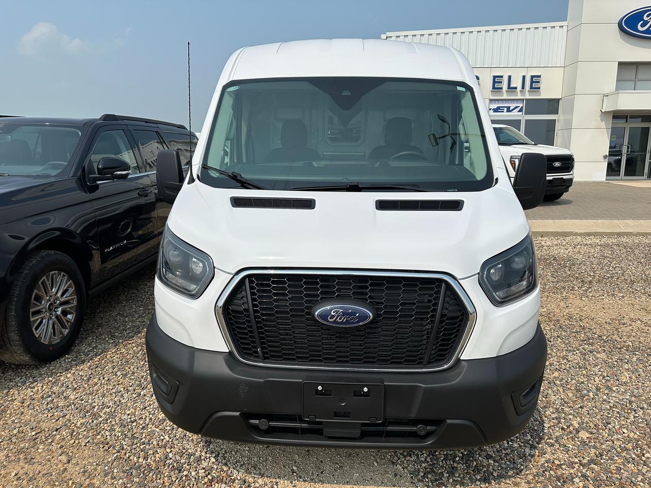 2024 Ford Transit Cargo Van T250 Medium Roof Cargo RWD Photo