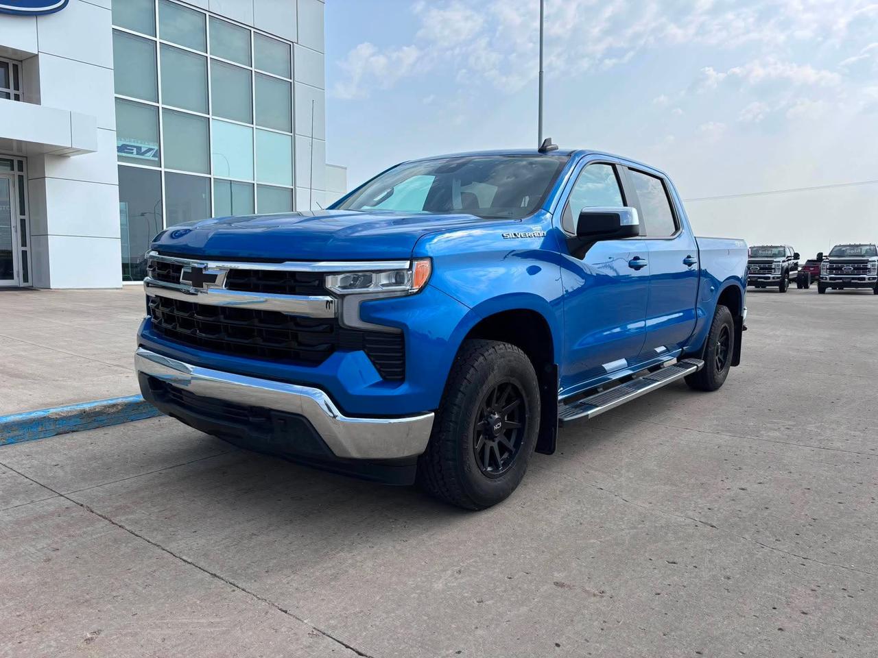2024 Chevrolet Silverado 1500 LT 4WD Crew Cab 147 Photo0
