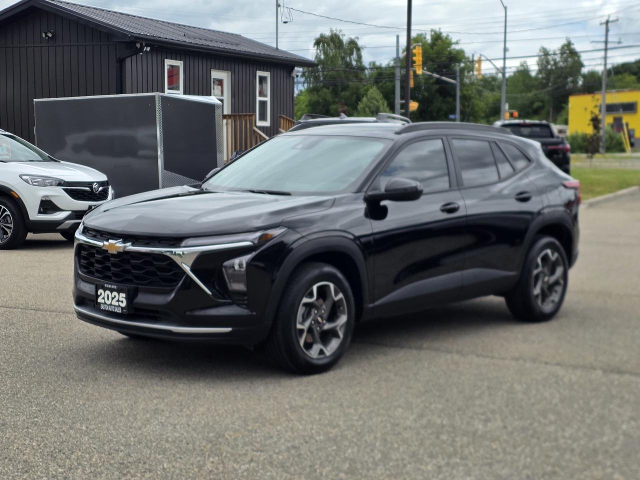 2025 Chevrolet Trax LT - Photo #1