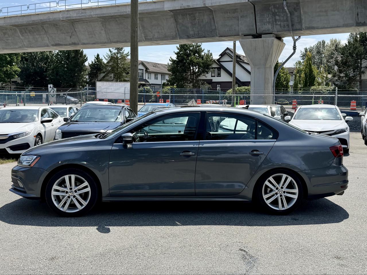 2016 Volkswagen Jetta FINANCING AVAILABLE Photo8