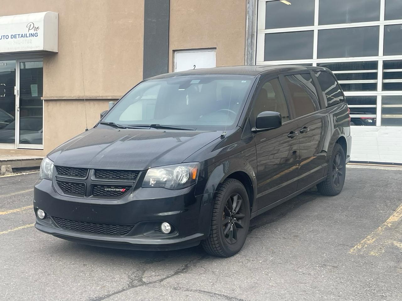 Black 2020 Dodge Grand Caravan Minivan Front-Wheel Drive Automatic