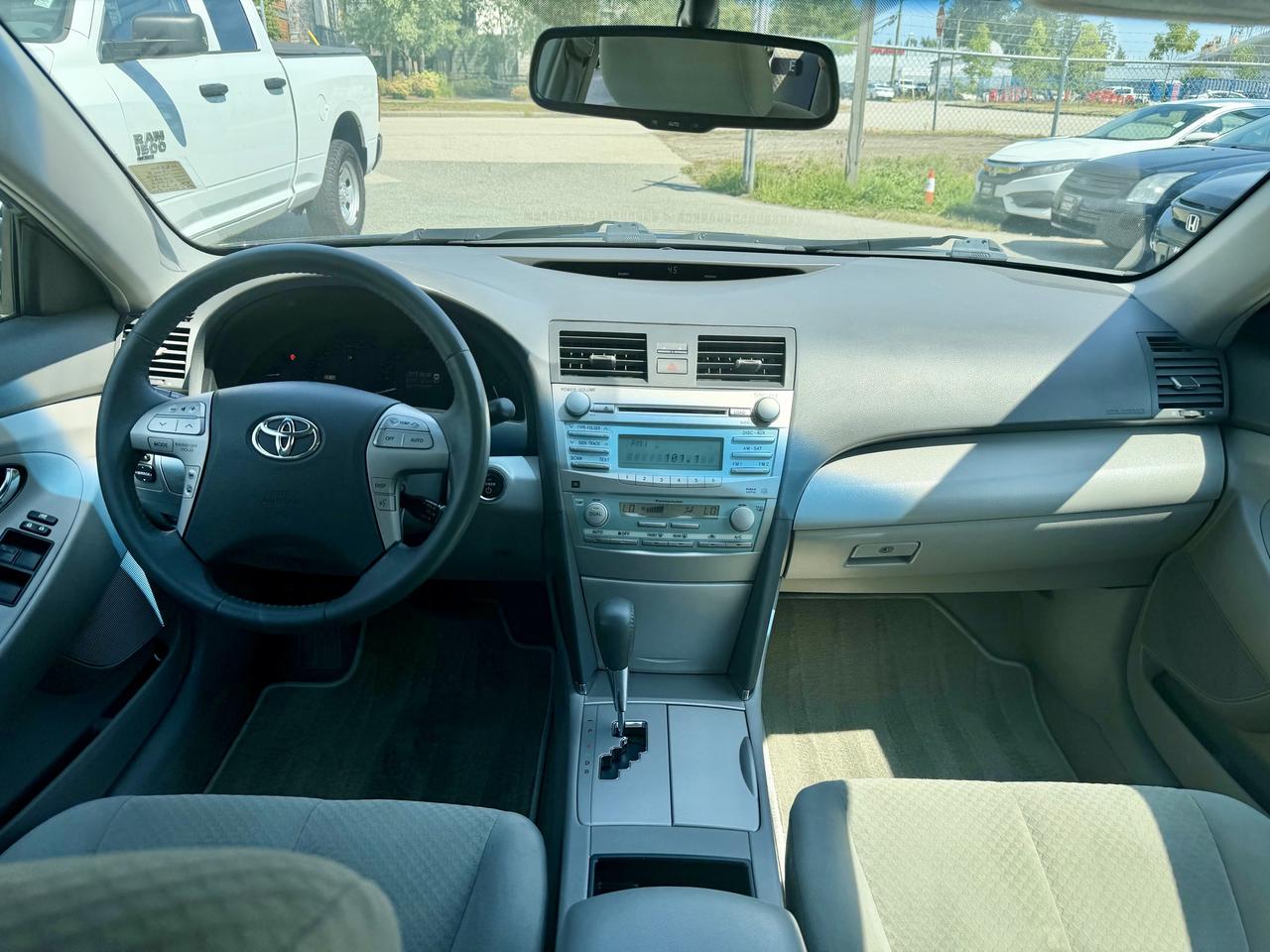 2008 Toyota Camry HYBRID FINANCING AVAILABLE Photo10