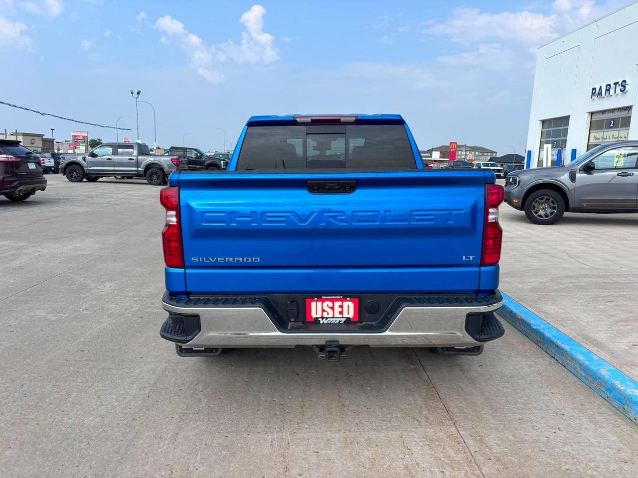2024 Chevrolet Silverado 1500 LT 4WD Crew Cab 147 Photo4