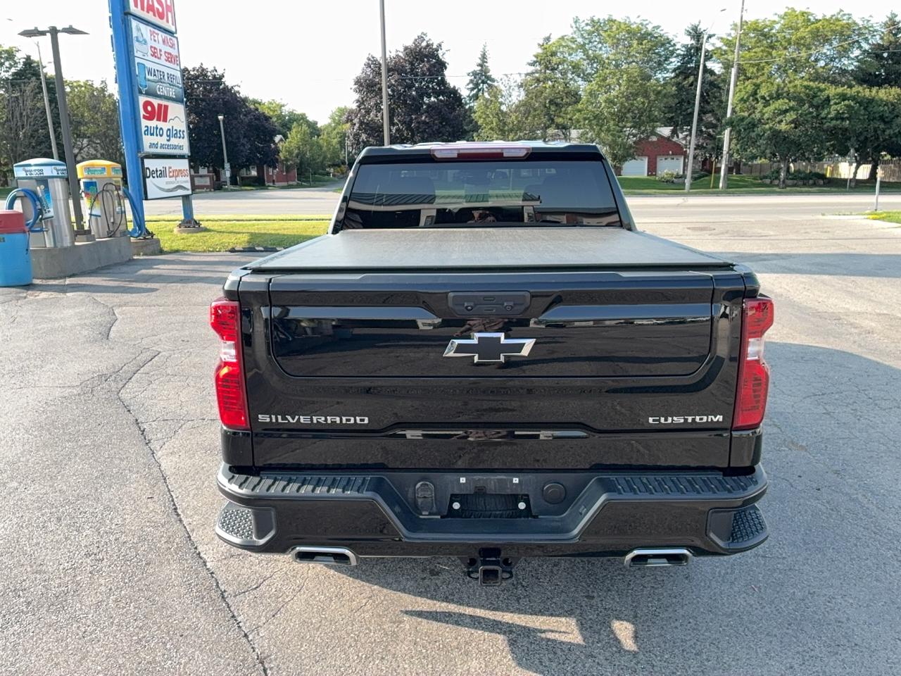 2024 Chevrolet Silverado 1500 CustomTrailBossZ71CrewCab4WD 5.3L8cylGas5'10"Box Photo