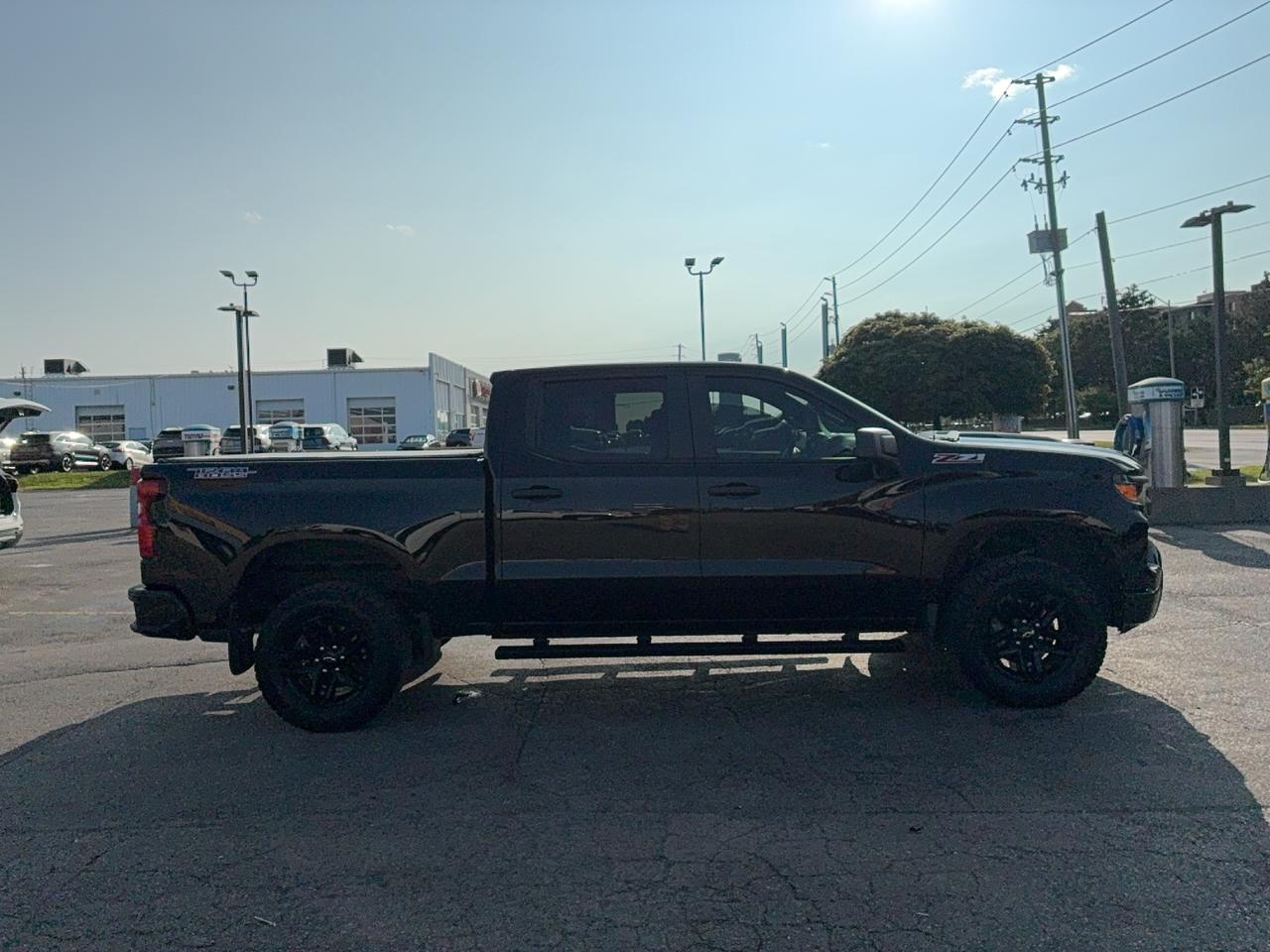2024 Chevrolet Silverado 1500 CustomTrailBossZ71CrewCab4WD 5.3L8cylGas5'10"Box Photo
