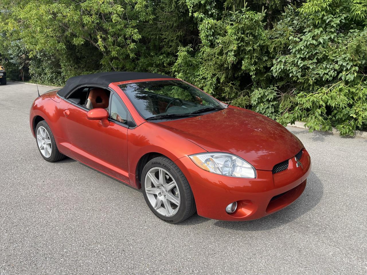 2007 Mitsubishi Eclipse GT-P CONVERTIBLE V6 -ONLY 122K KMS! 1 SENIOR OWNER Photo