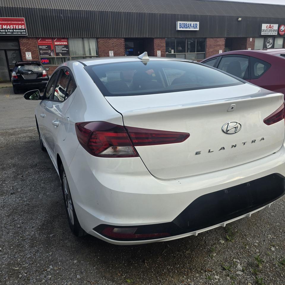 2019 Hyundai Elantra Preferred Photo