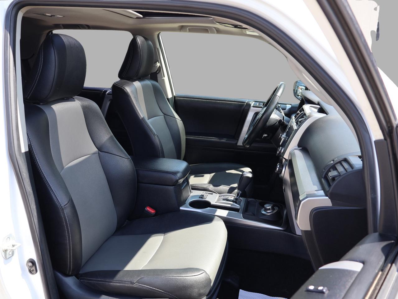 2020 Toyota 4Runner SR5 4WD CERTIFIED *TOYOTA MAINTAIN*7SEATS* CAMERA BLUETOOTH LEATHER HEATED SEATS SUNROOF CRUISE ALLOYS Photo
