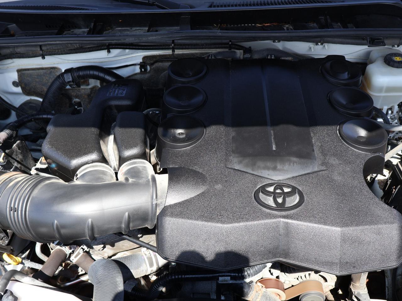 2020 Toyota 4Runner SR5 4WD CERTIFIED *TOYOTA MAINTAIN*7SEATS* CAMERA BLUETOOTH LEATHER HEATED SEATS SUNROOF CRUISE ALLOYS Photo