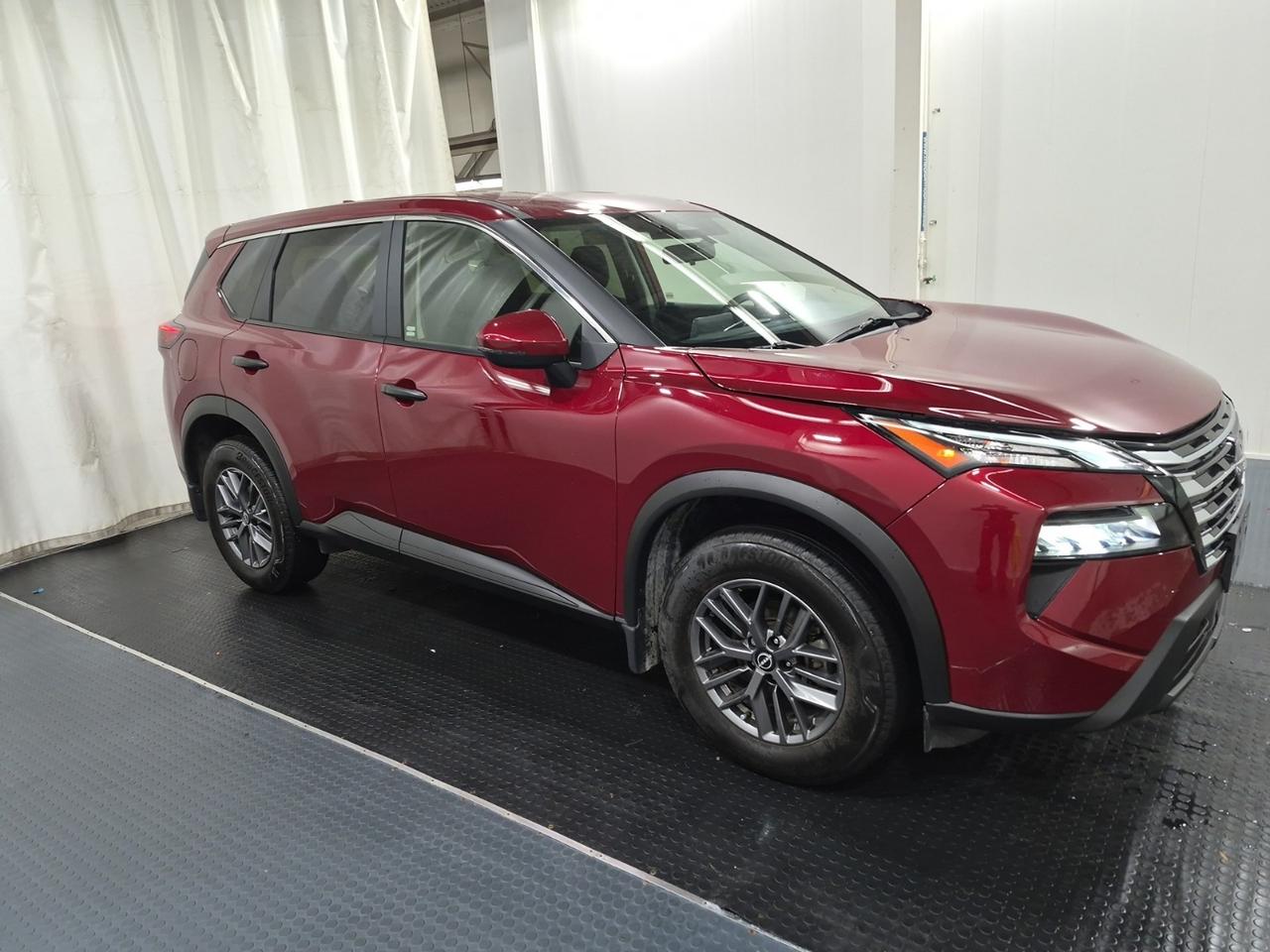 2024 Nissan Rogue S AWD | HEATED SEATS | CAM | CARPLAY | - Photo #1