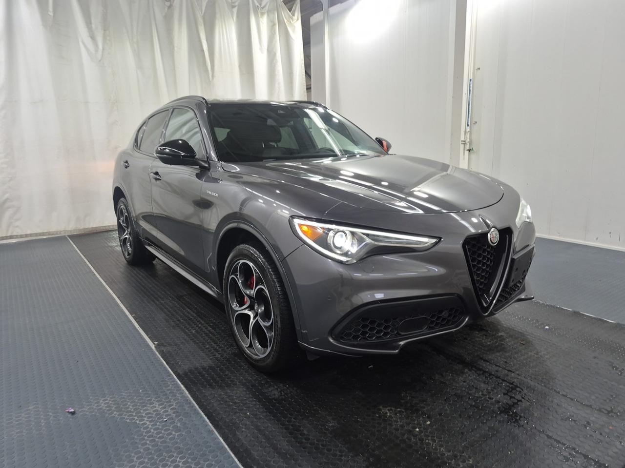 2022 Alfa Romeo Stelvio Veloce AWD | NO ACCIDENT | ONE OWNER | NAVI | PANO - Photo #1