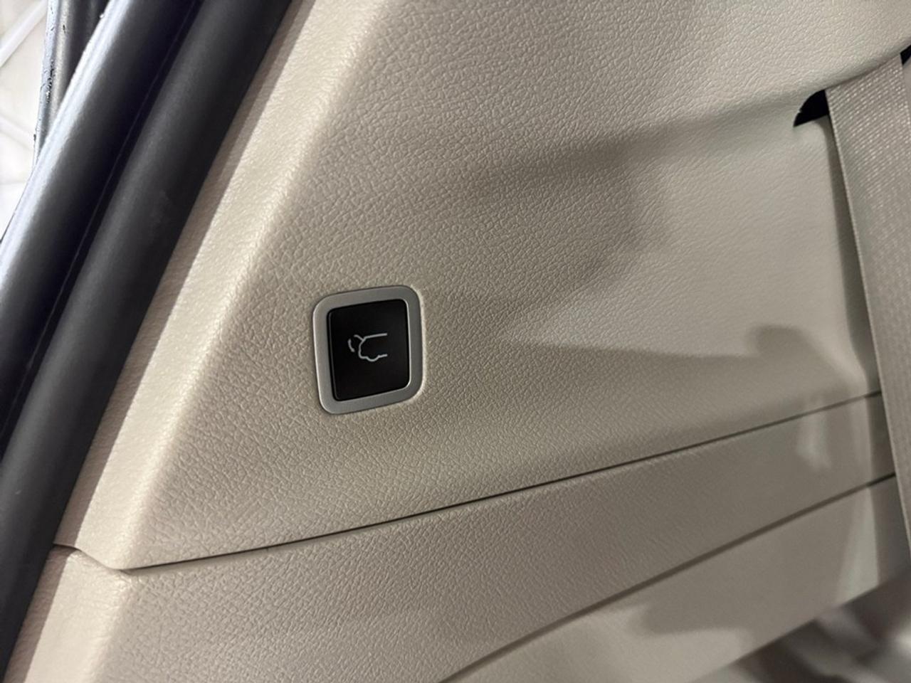 2024 Dodge Grand Caravan SXT Photo