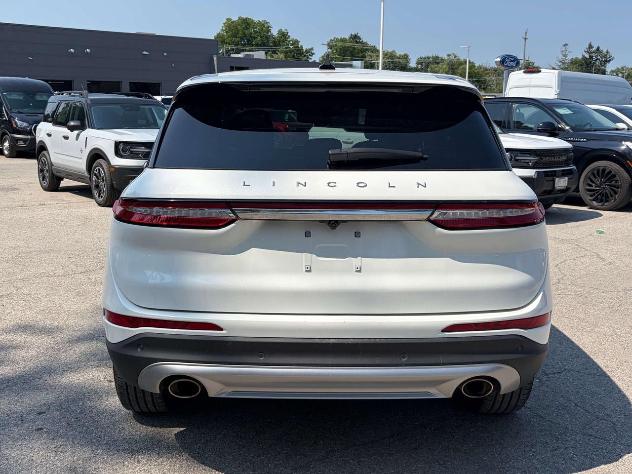 2023 Lincoln Corsair Standard AWD Photo3