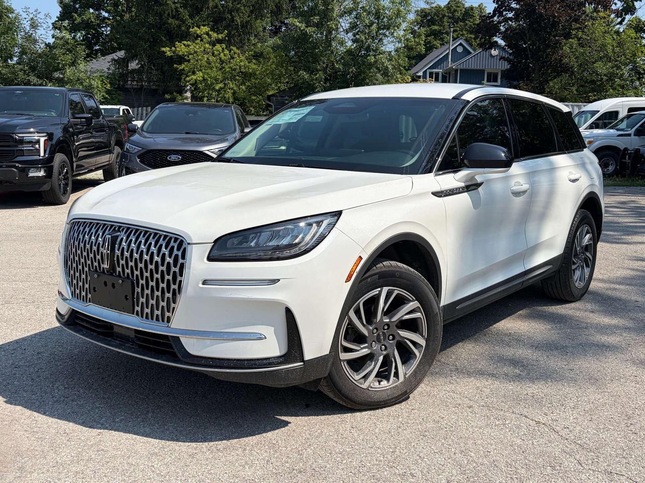 2023 Lincoln Corsair Standard AWD Photo0
