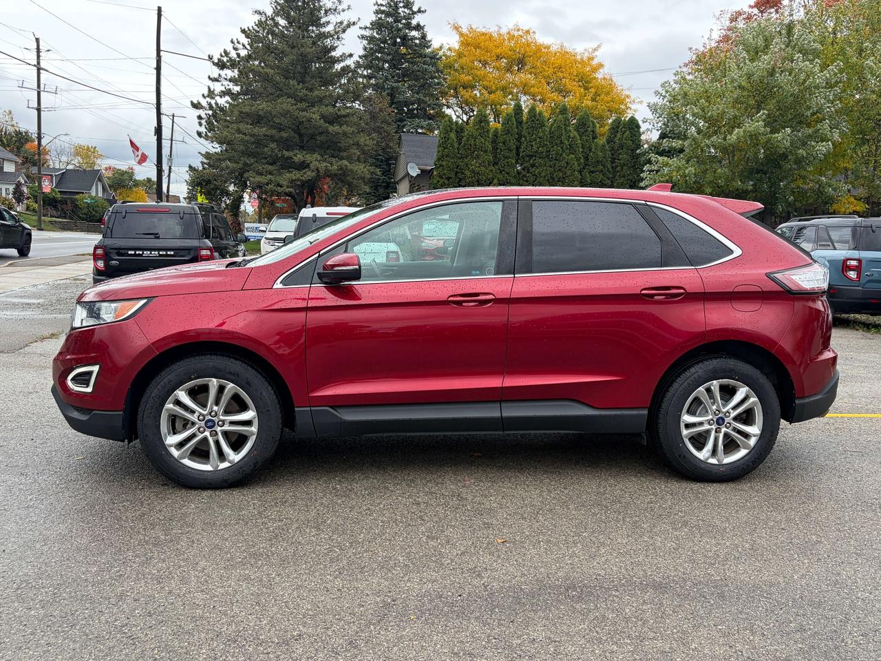 2016 Ford Edge SEL 4dr  FWD Photo1