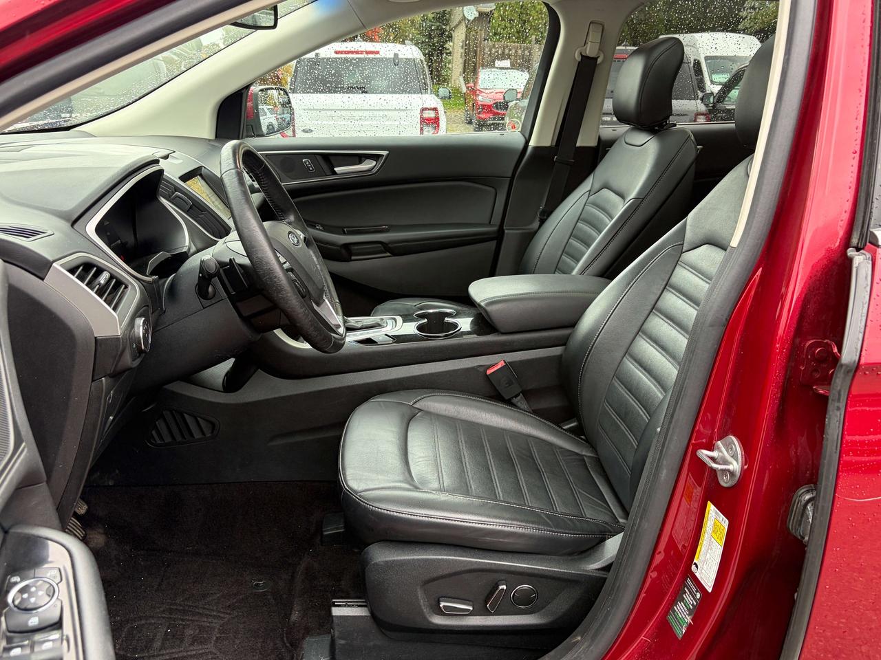 2016 Ford Edge SEL 4dr  FWD Photo