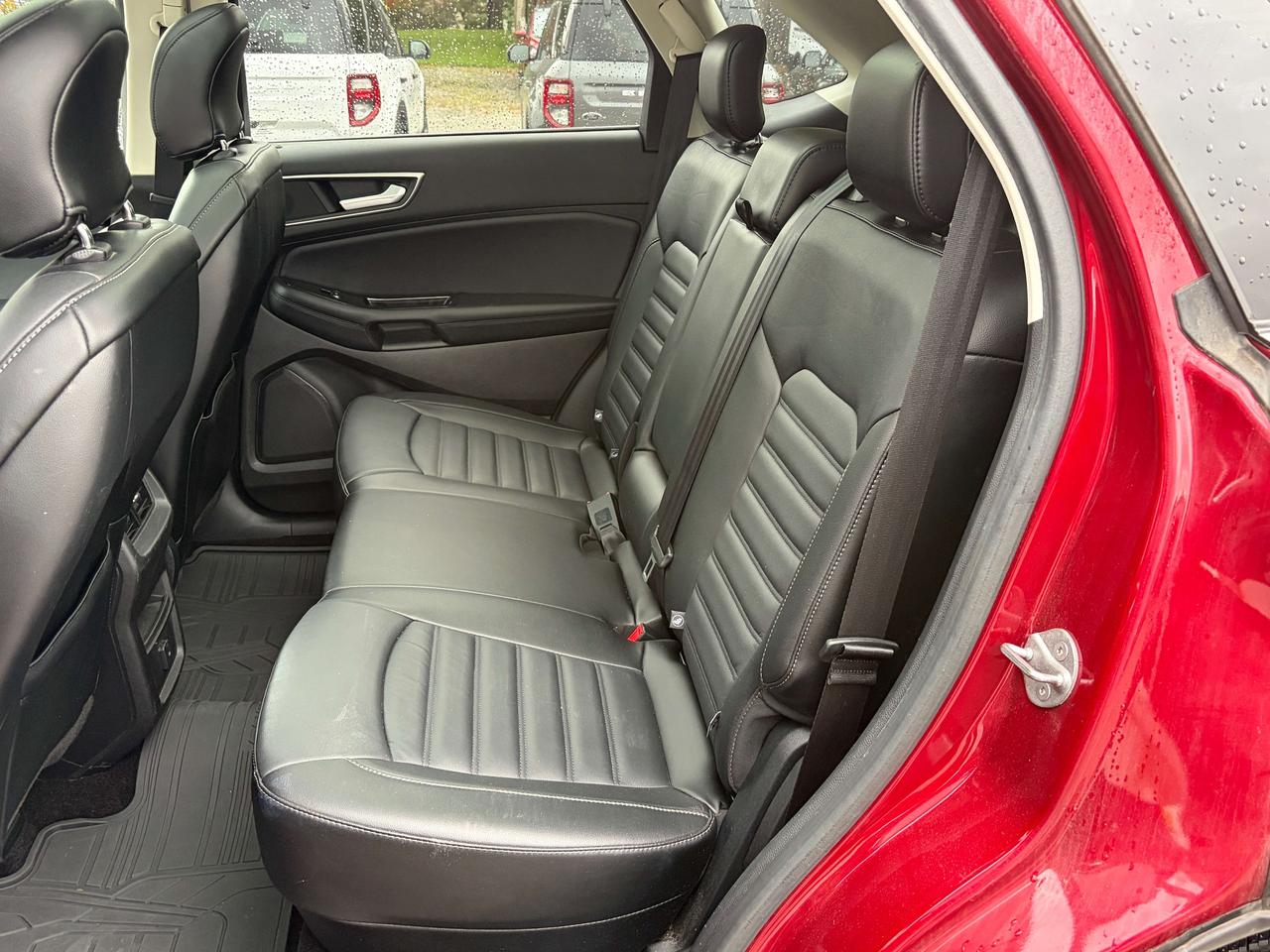 2016 Ford Edge SEL 4dr  FWD Photo