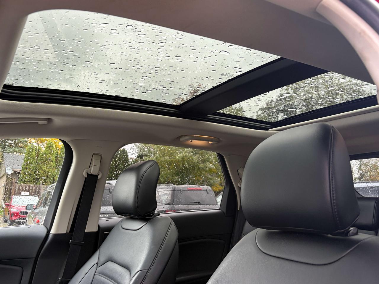 2016 Ford Edge SEL 4dr  FWD Photo