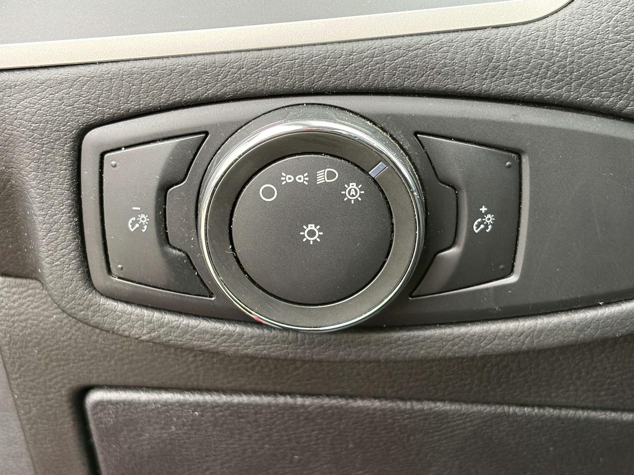 2016 Ford Edge SEL 4dr  FWD Photo