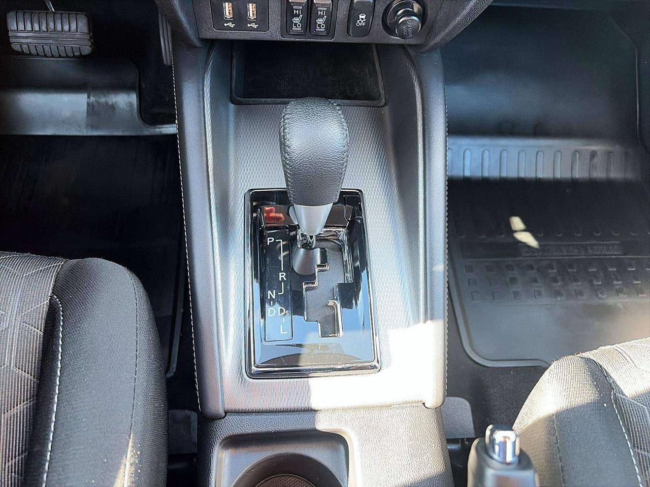 2024 Mitsubishi RVR SE BLIND SPOT| PREIMIUM FABRIC Photo