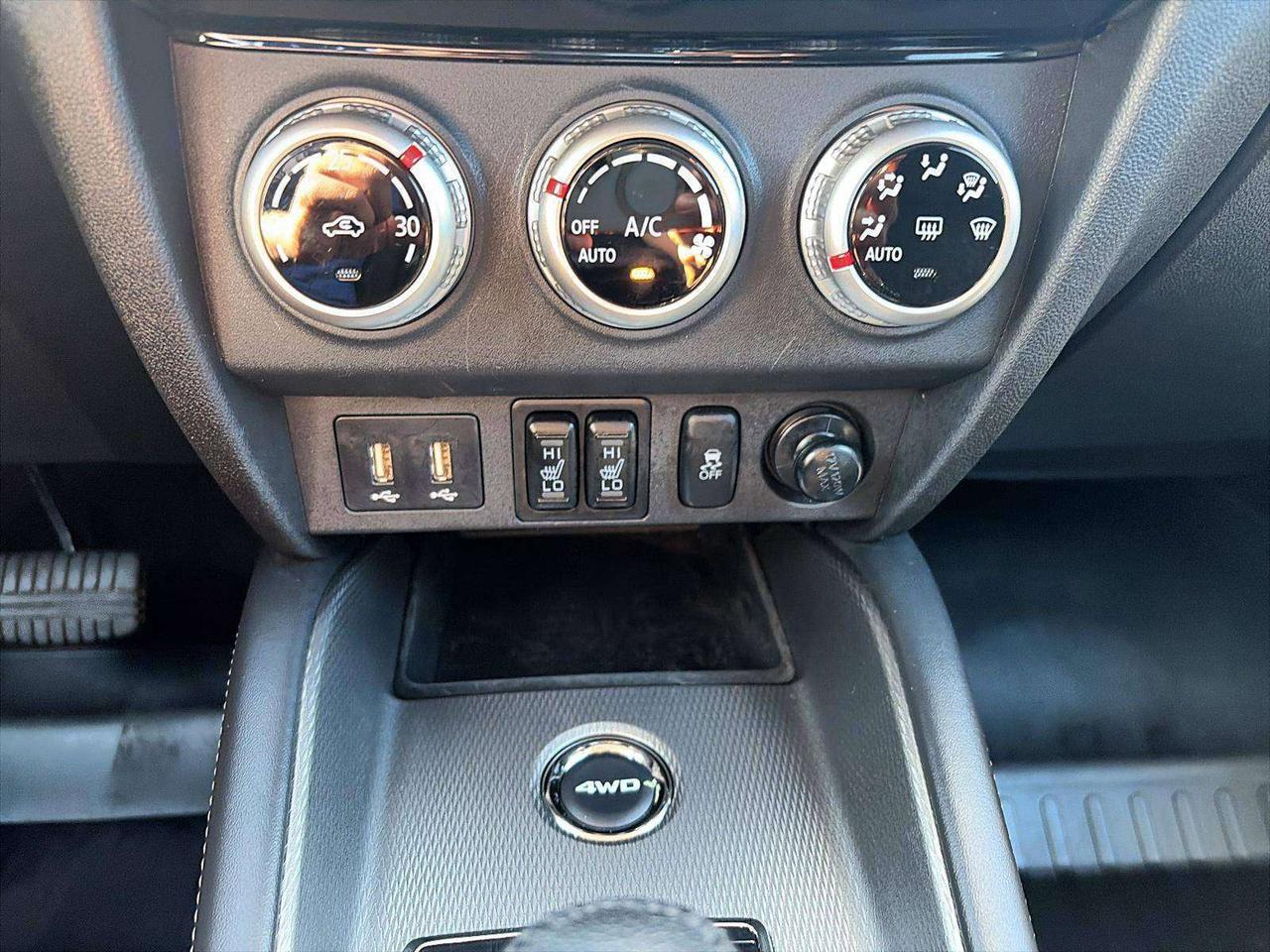 2024 Mitsubishi RVR SE BLIND SPOT| PREIMIUM FABRIC Photo