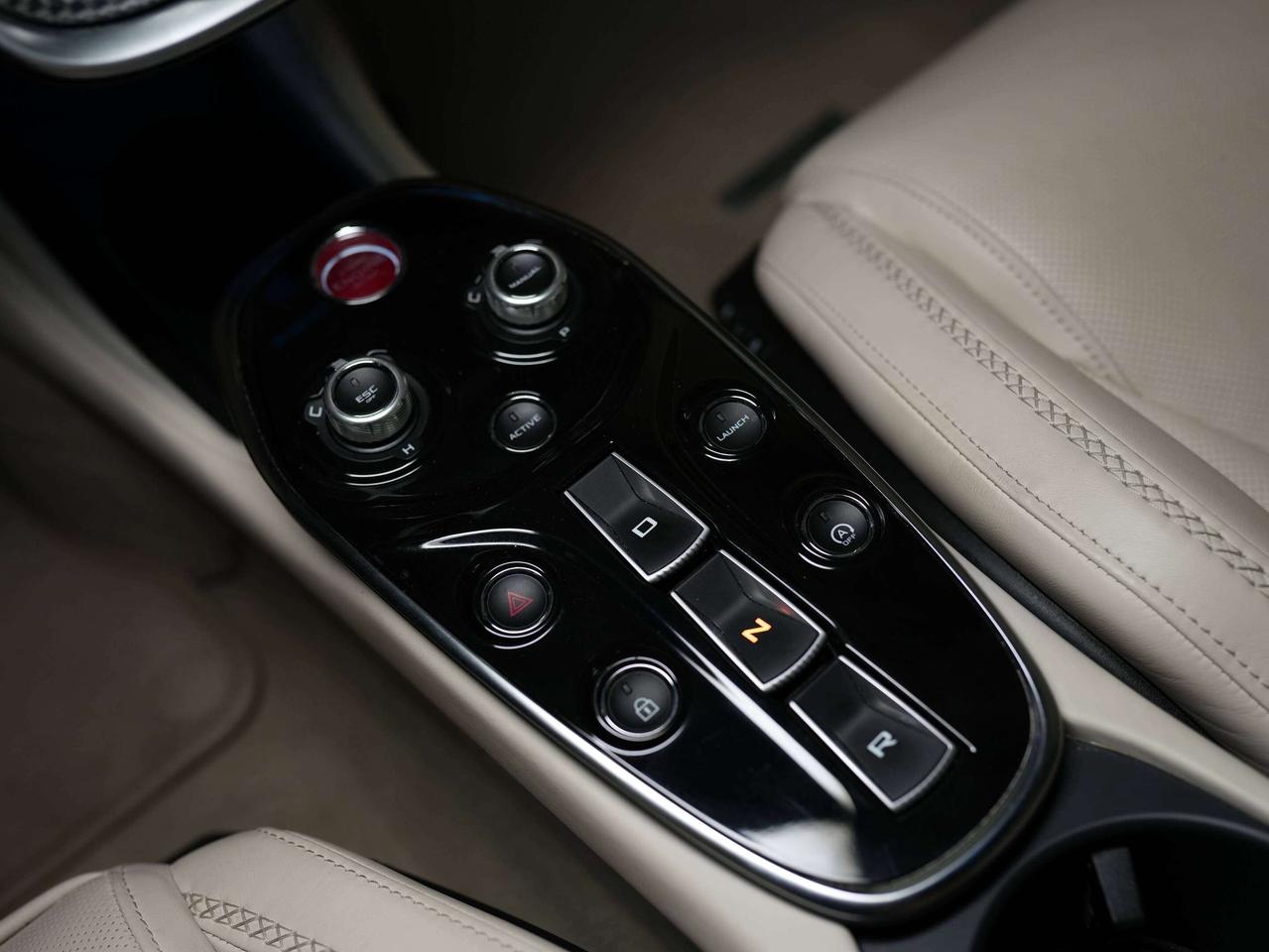 2020 McLaren GT GT | B&O | MAGIC SKY | 20 IN Photo